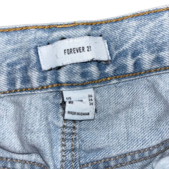 Forever 21 Light Wash Size 26 Button Fly Raw Hem Distressed Jeans - Picture 6 of 9